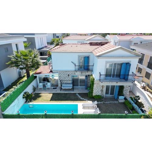 The Blue Mansion - Charming Family Villa in Çeşme