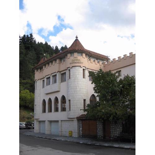 The Castle Hotel