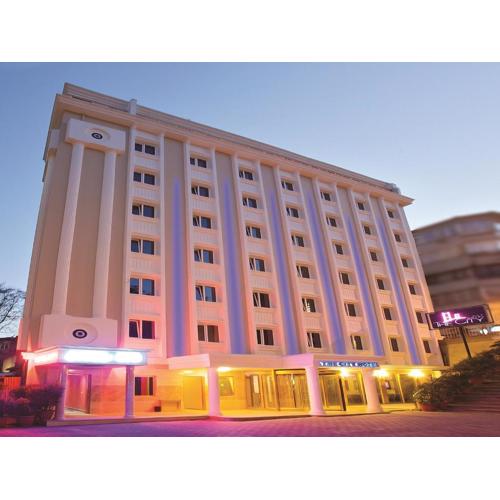 The City Hotel