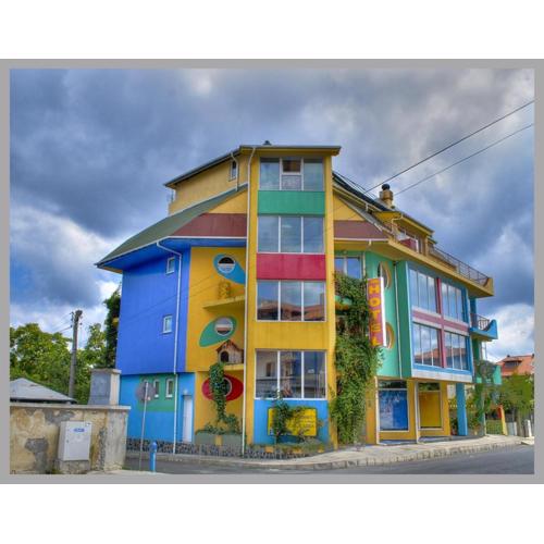 The Colourful Mansion Hotel