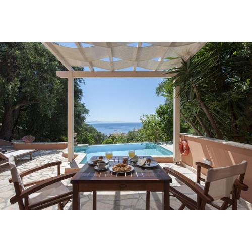 The cottage, Kaminaki Beach