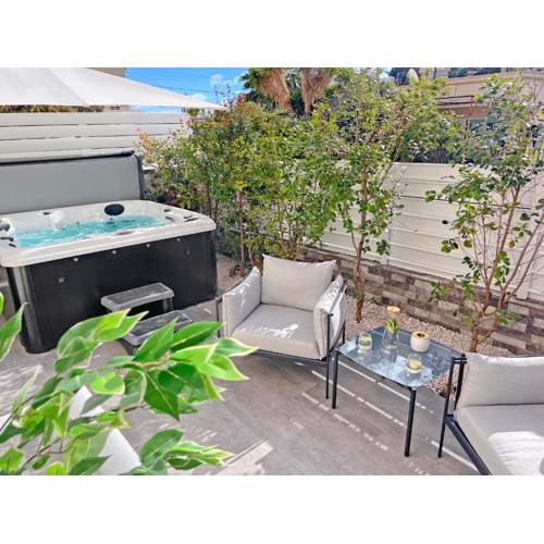 The Encino - luxury seaside suite