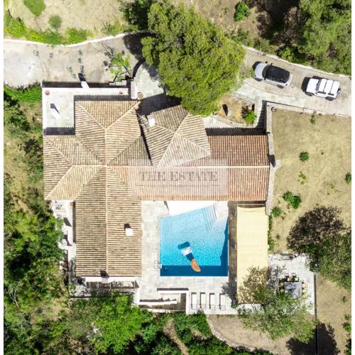 The Estate - Countryside Villa Getaway
