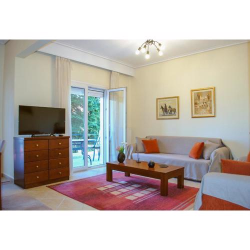 The fir trees house - Το σπίτι με τα έλατα