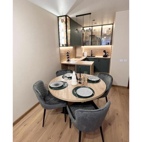 The Green apartment