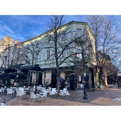 The Green Bar House