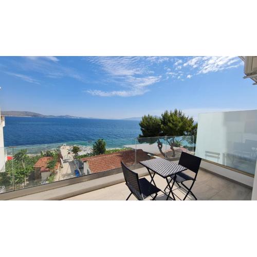 The Hill Sea View Apartment