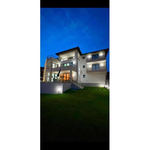 The Hillside Villa