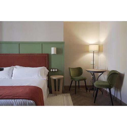 The Honest Hotel & Apartments