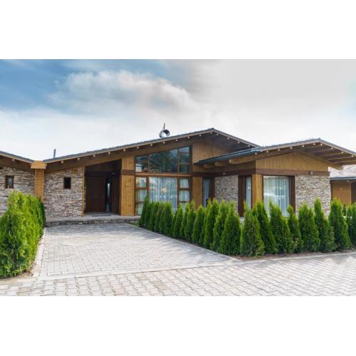 The House on the Green in Pirin Golf