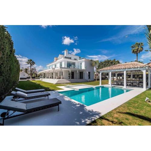 The Iconic Villa Torremora By Better Bookings