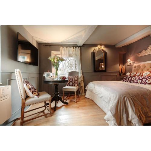 The Lucca Palatial Suite