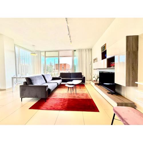 The Olive Retreat Villa, Green Coast