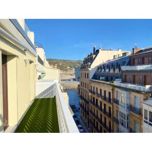 The Palms new, ac, terrace, calm near Old Town