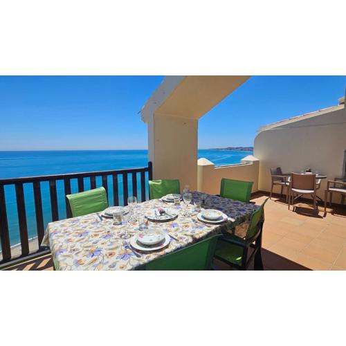 The Panoramic Penthouse of Art