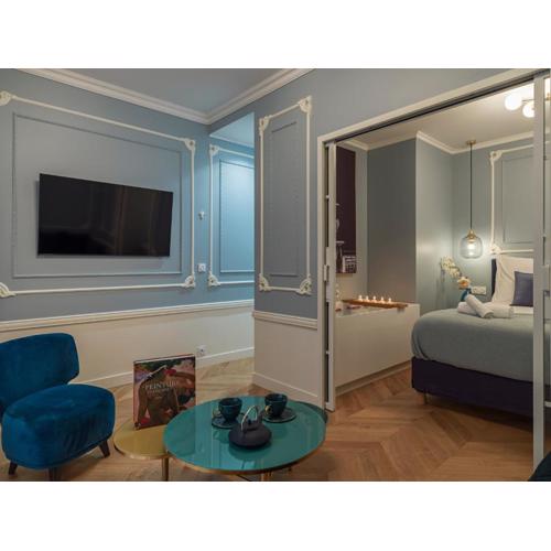 The Pompadour Suite