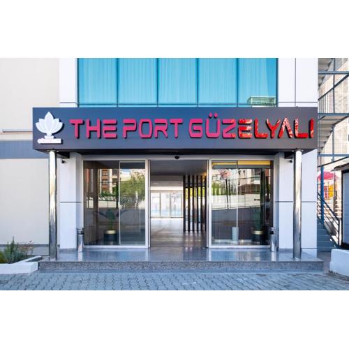 The Port Güzelyalı