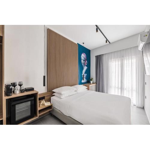 The Q Hotel