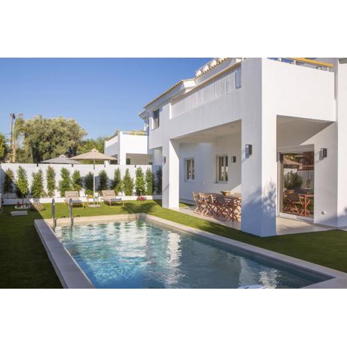 THE QUAD Luxury Villas