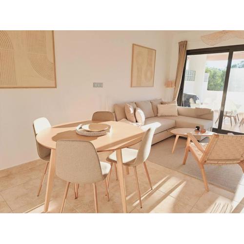 The Retreat, Valle del Este Modern Apartment