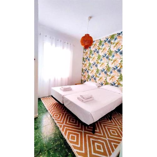 THE ROOM - APARTMENT IN LLORET