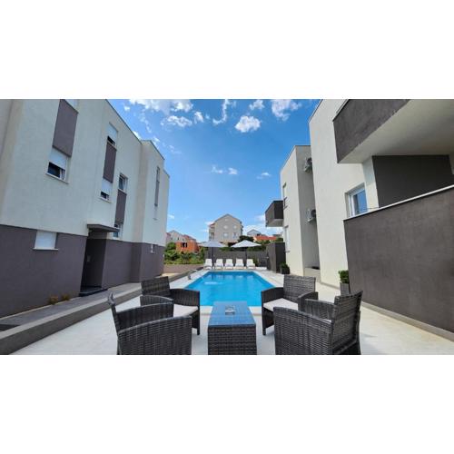 The Sands LUXE Pool Aparthotel