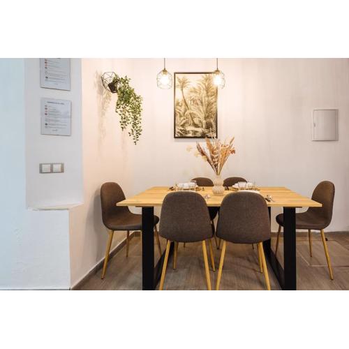 The Secret To A Great Stay in Seville * 1´ Giralda