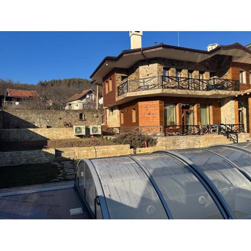 Къщи за гости THE STONE HOUSES