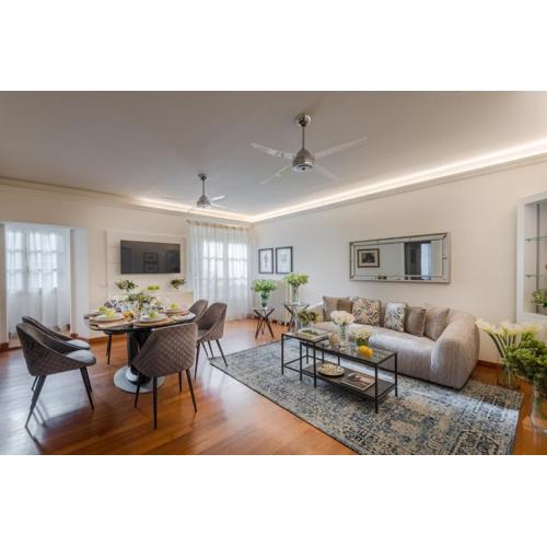 The Terrace Retreat, Elegant Modern Apartment with Terrace in Lucca
