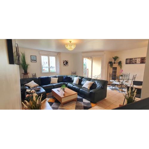 The TRIBE- Superbe duplex standing 8 places