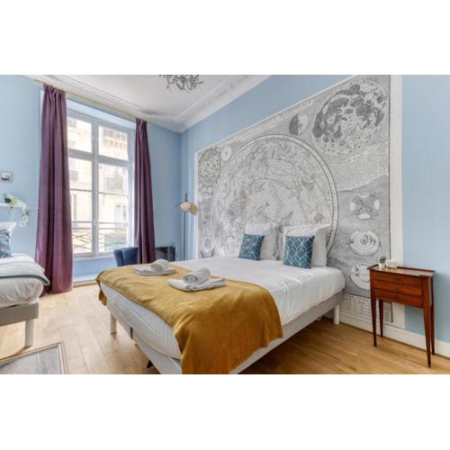 The Typical Parisian Flat - Louvre Royal - Paris 1