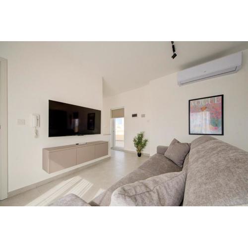 The Valley Collection - A25 - with Private hot tub