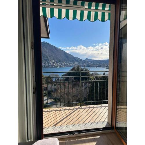 The VIEW - Spacious modern apt