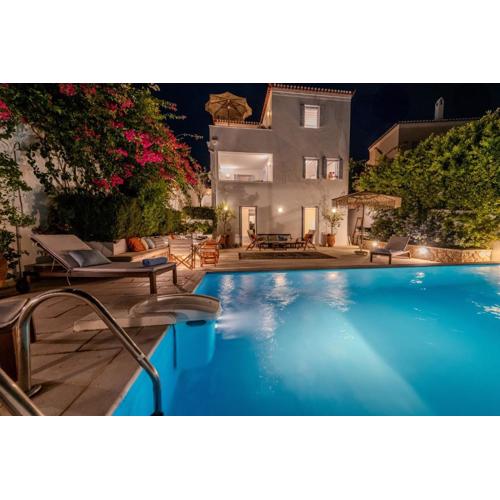 The Villa Evita Stunning View with private pool