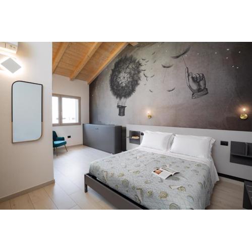 Theodore Rooms