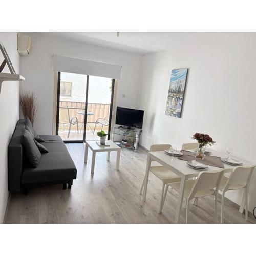 Theodoros Apt.79
