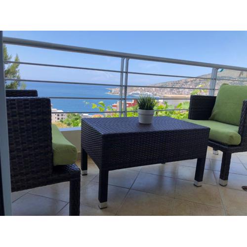 Theona Apartments