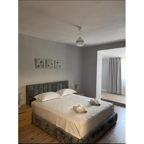 Theranda Apartament