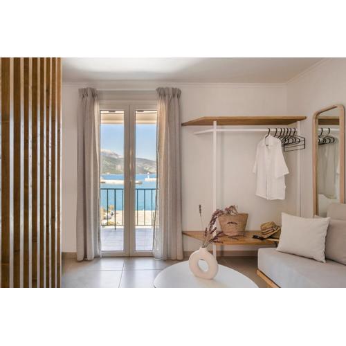Theseus Seafront House