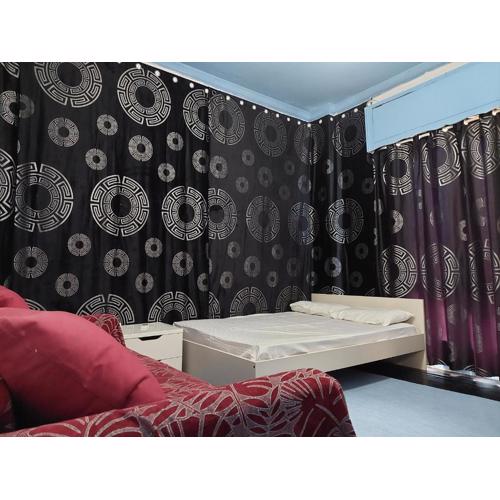THISSIO ROOM IN THE APARTMEN SHARE
