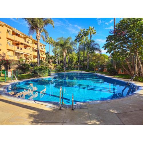 Three bedroom apartment in Las Chapas Marbella