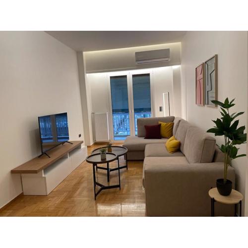 Three bedroom apartment in Pagrati