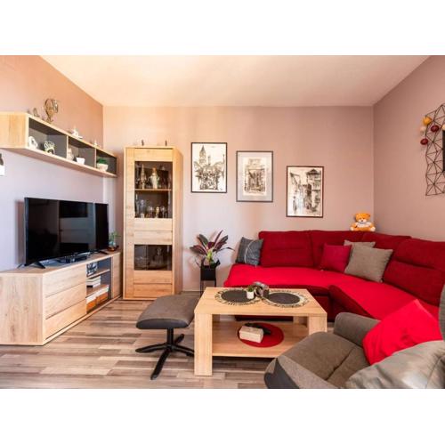 Three Bedroom Apartment with Terrace and Sea View
