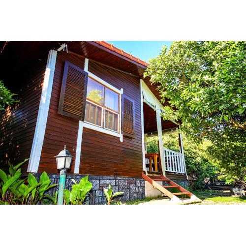 Three Islands Bungalow