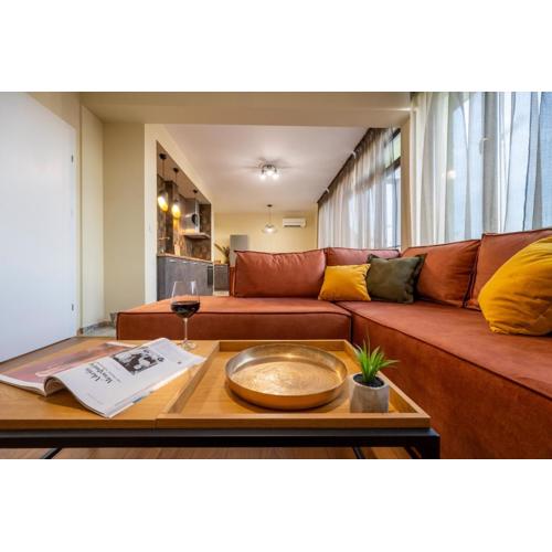 Three Lilies Apartments