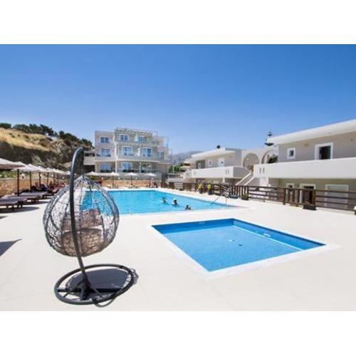 Three Stars Hotel