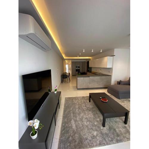 Tigné Sliema Three Bedrooms Apartment