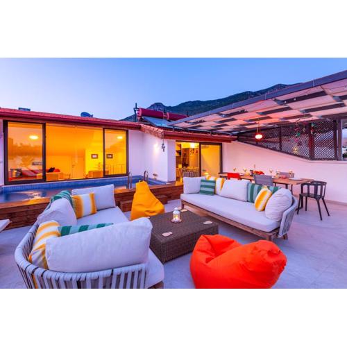 TIKI Apartment