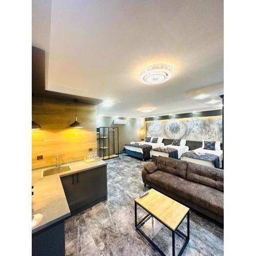 Tikir House