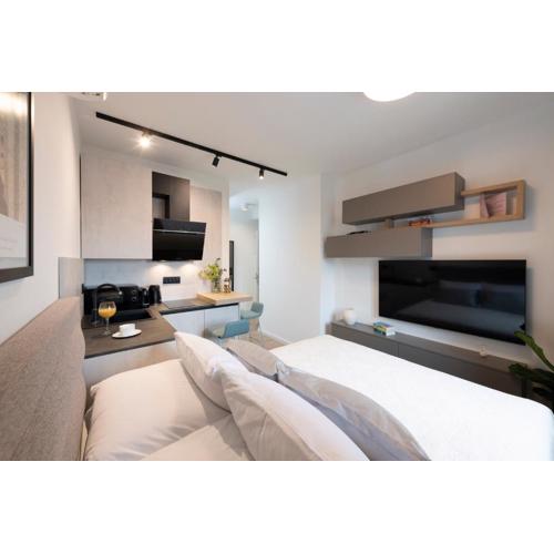 Time Off Studio Apartment (b)